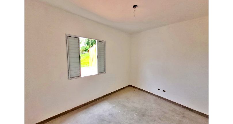 Sobrado à venda em construção no Bairro do Parque São Domingos 