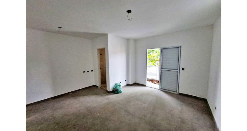 Sobrado à venda em construção no Bairro do Parque São Domingos 