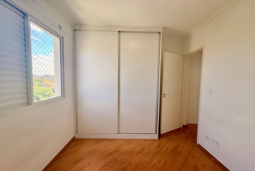 Belo Apartamento à venda no Bairro da Vila Mangalot na Rua Manuel Pinheiro 29, no Condomínio Edifício Maison Mangalot 