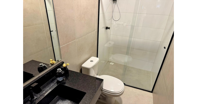 BELO Sobrado Alto Padrão à venda no Bairro do Parque São Domingos na Rua Professora Altina Maynardi de Araújo