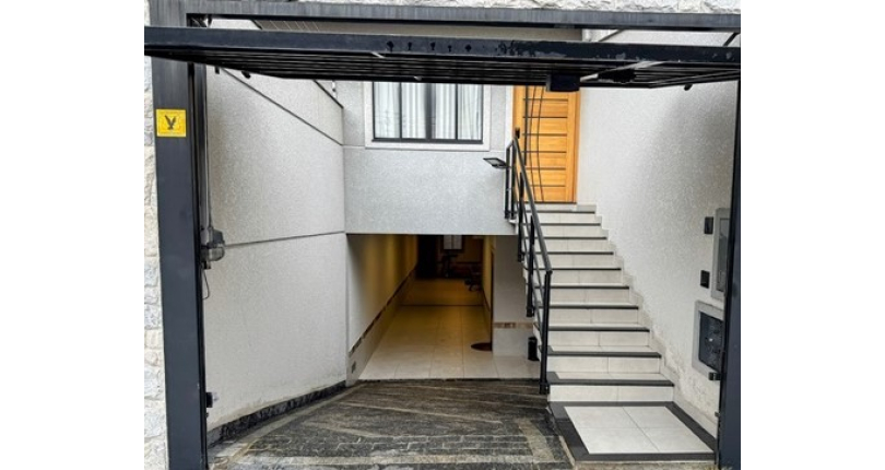 BELO Sobrado Alto Padrão à venda no Bairro do Parque São Domingos na Rua Professora Altina Maynardi de Araújo