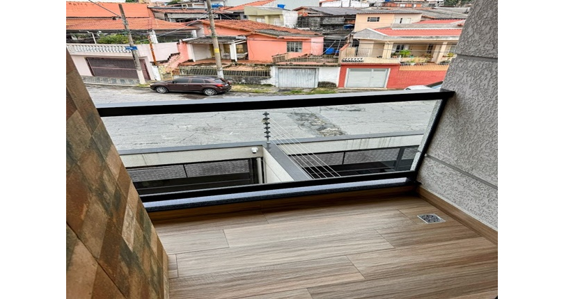 BELO Sobrado Alto Padrão à venda no Bairro do Parque São Domingos na Rua Professora Altina Maynardi de Araújo