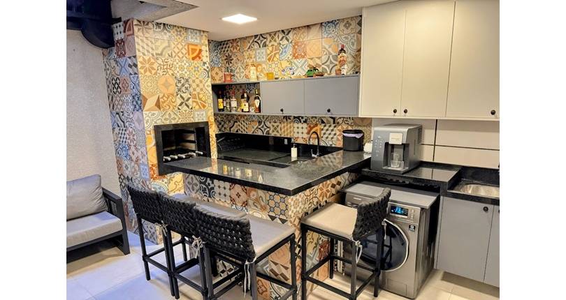 BELO Sobrado Alto Padrão à venda no Bairro do Parque São Domingos na Rua Professora Altina Maynardi de Araújo