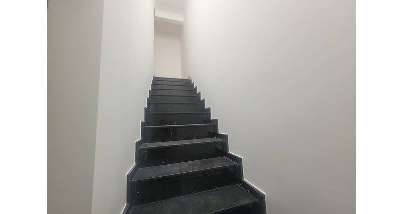 Sobrado novo à venda no Bairro do Parque São Domingos na Rua Doutor Odon Carlos de Figueiredo Ferraz 248