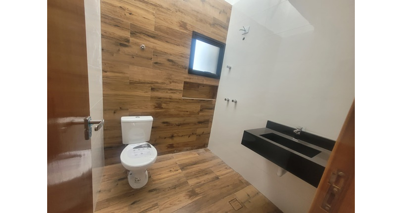 Sobrado novo à venda no Bairro do Parque São Domingos na Rua Doutor Odon Carlos de Figueiredo Ferraz 248