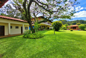 LINDA Casa à venda no Bairro do Chácara Jaraguá na Rua Rio Sapucaia do Sul