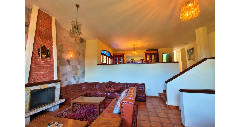 LINDA Casa à venda no Bairro do Chácara Jaraguá na Rua Rio Sapucaia do Sul