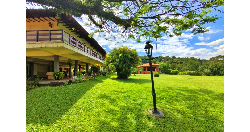 LINDA Casa à venda no Bairro do Chácara Jaraguá na Rua Rio Sapucaia do Sul