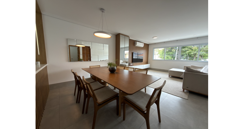 Sobrado semi novo à venda no Bairro do Parque São Domingos na Rua Antônio Carlos Pereira