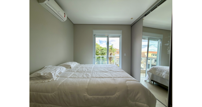 Sobrado semi novo à venda no Bairro do Parque São Domingos na Rua Antônio Carlos Pereira