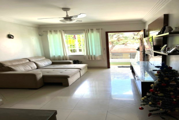  Sobrado à venda no Bairro da Vila Piauí na Rua Jacques Pilon