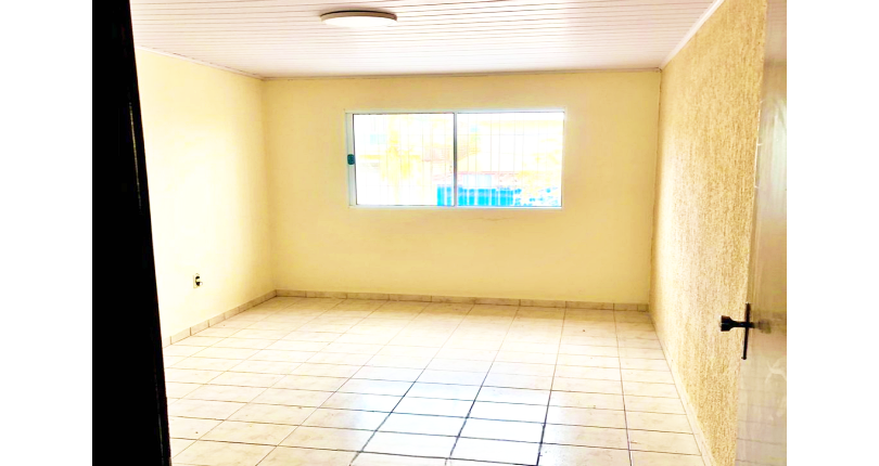 Casa assobradada à venda no Bairro do Jardim Cidade Pirituba na Rua Cracas