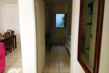 Casa assobradada à venda no Bairro do Jardim Santa Mônica 