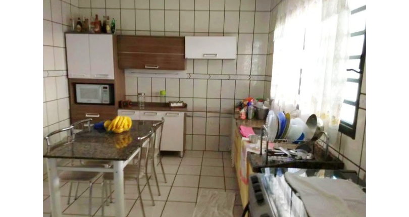 Casa assobradada à venda no Bairro do Jardim Santa Mônica 