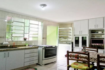 Belo Sobrado à venda no Bairro do Jardim Santo Elias na Rua Benedito da Fonseca Rondon,