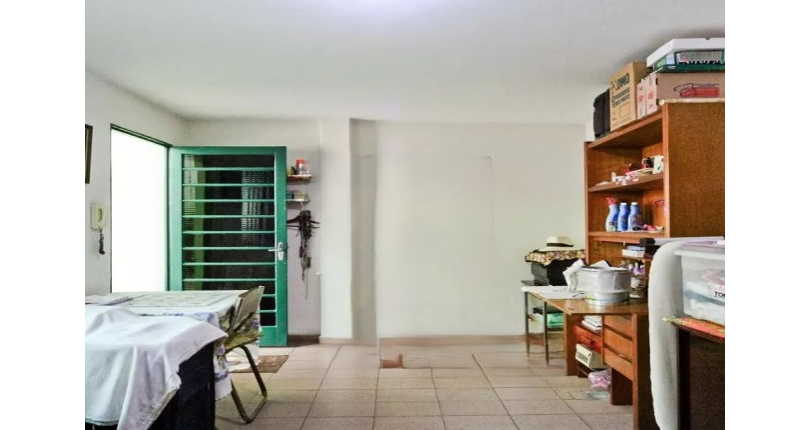 Belo Sobrado à venda no Bairro do Jardim Santo Elias na Rua Benedito da Fonseca Rondon,