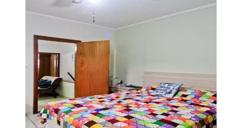 Belo Sobrado à venda no Bairro do Jardim Santo Elias na Rua Benedito da Fonseca Rondon,