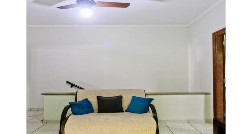 Belo Sobrado à venda no Bairro do Jardim Santo Elias na Rua Benedito da Fonseca Rondon,