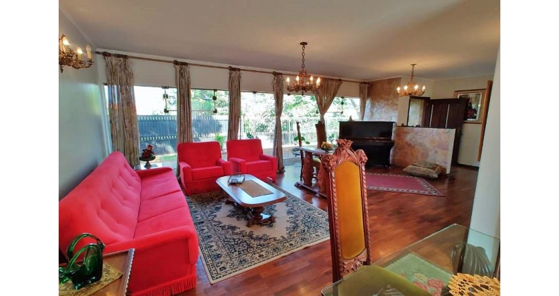  Casa térrea à venda no Bairro do Parque São Domingos na Rua Doutor Odon Carlos de Figueiredo Ferraz