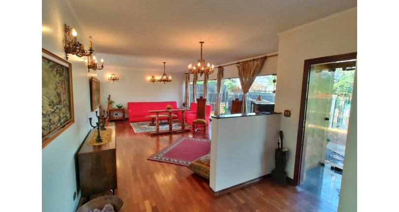  Casa térrea à venda no Bairro do Parque São Domingos na Rua Doutor Odon Carlos de Figueiredo Ferraz