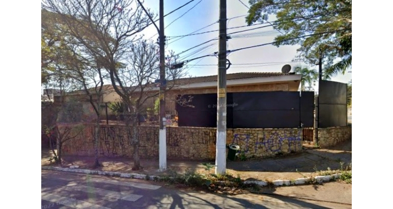  Casa térrea à venda no Bairro do Parque São Domingos na Rua Doutor Odon Carlos de Figueiredo Ferraz