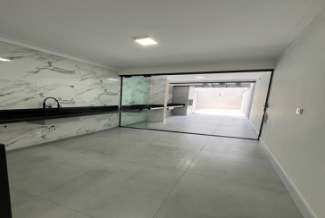 Sobrado à venda no Bairro do Parque São Domingos na Rua Homero Sales, 