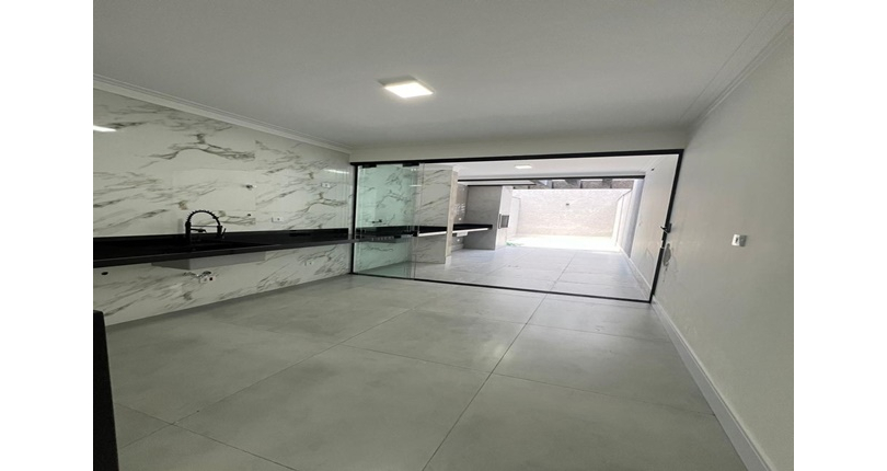 Sobrado à venda no Bairro do Parque São Domingos na Rua Homero Sales, 