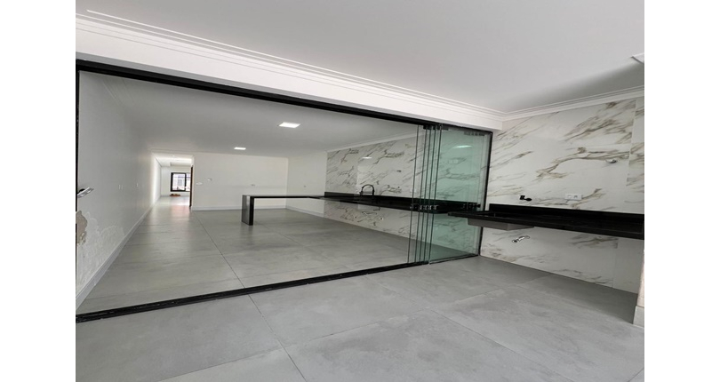 Sobrado à venda no Bairro do Parque São Domingos na Rua Homero Sales, 