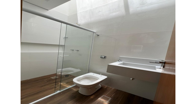 Sobrado à venda no Bairro do Parque São Domingos na Rua Homero Sales, 