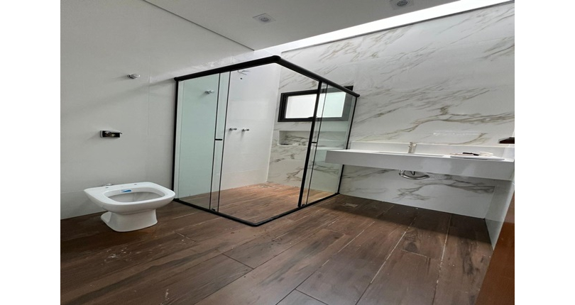 Sobrado à venda no Bairro do Parque São Domingos na Rua Homero Sales, 