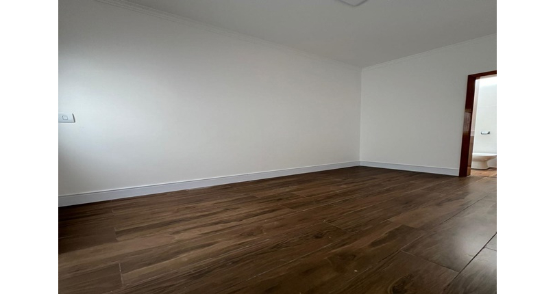 Sobrado à venda no Bairro do Parque São Domingos na Rua Homero Sales, 