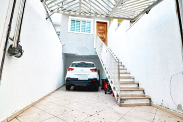 Belo Sobrado à venda no Bairro do Parque Anhangüera (São Domingos) na Rua Miguel Pereira Landim