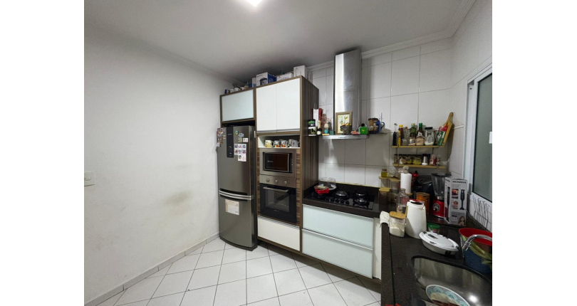 Belo Sobrado à venda no Bairro do Parque Anhangüera (São Domingos) na Rua Miguel Pereira Landim