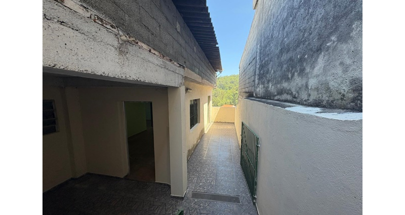 Casa à venda no Bairro da Vila Clarice na Travessa Júlio Bás,