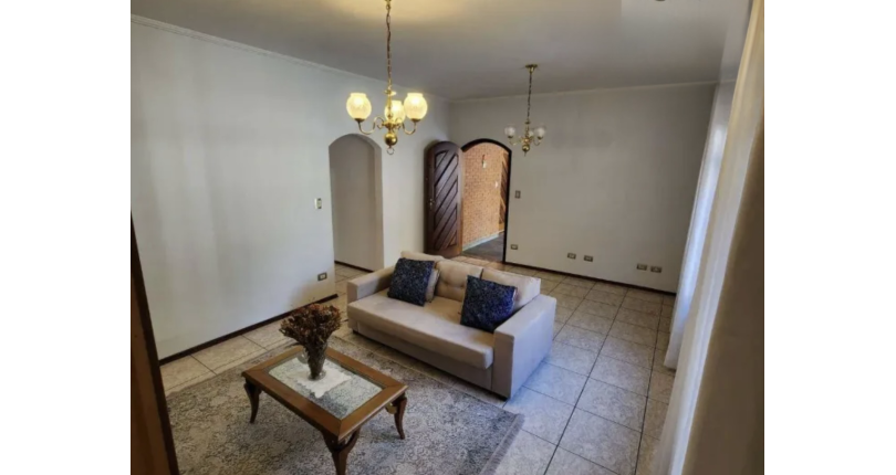 Linda Casa Térrea à venda no Bairro do Jardim Libano na Rua Francisco Savério Orlandi, 