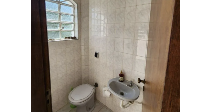 Linda Casa Térrea à venda no Bairro do Jardim Libano na Rua Francisco Savério Orlandi, 