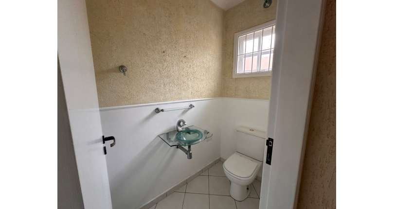 Casa Térrea à venda no Bairro do Parque São Domingos na Rua José Amaro Peçanha