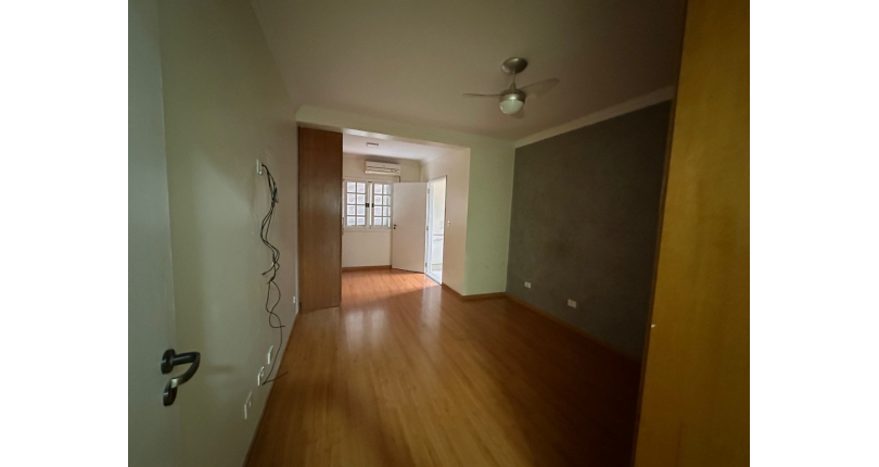 Casa Térrea à venda no Bairro do Parque São Domingos na Rua José Amaro Peçanha