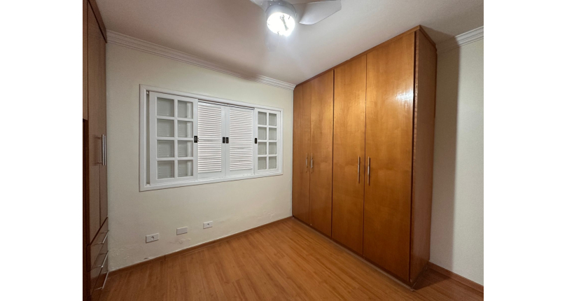 Casa Térrea à venda no Bairro do Parque São Domingos na Rua José Amaro Peçanha