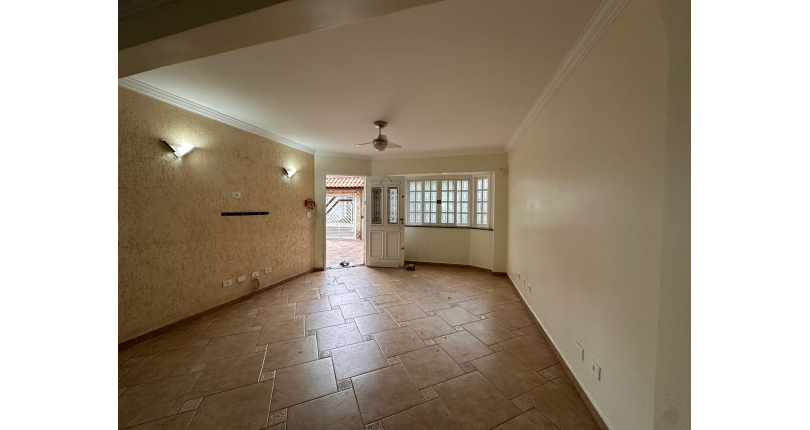 Casa Térrea à venda no Bairro do Parque São Domingos na Rua José Amaro Peçanha