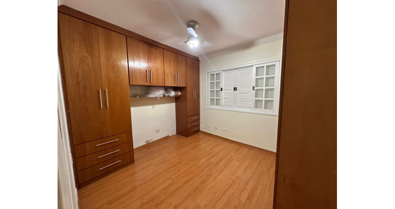 Casa Térrea à venda no Bairro do Parque São Domingos na Rua José Amaro Peçanha