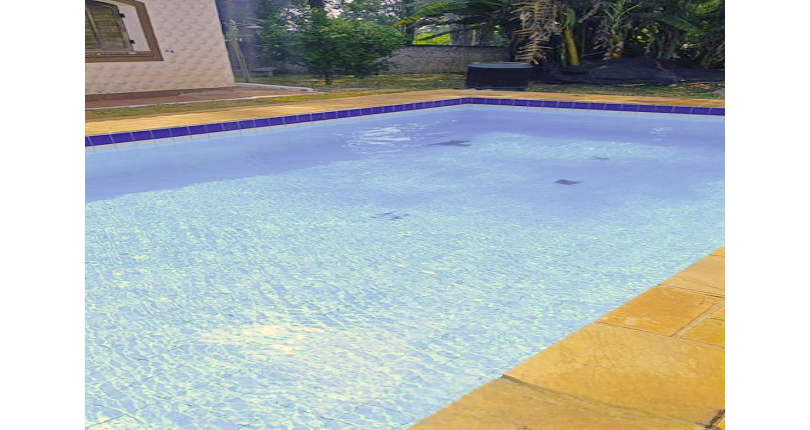  Casa à venda em Osasco no Bairro do Três Montanhas na Rua Serra do Acaraí,