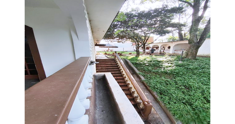  Casa à venda em Osasco no Bairro do Três Montanhas na Rua Serra do Acaraí,