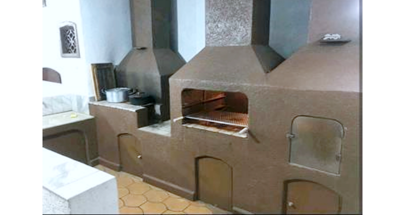  Casa à venda em Osasco no Bairro do Três Montanhas na Rua Serra do Acaraí,