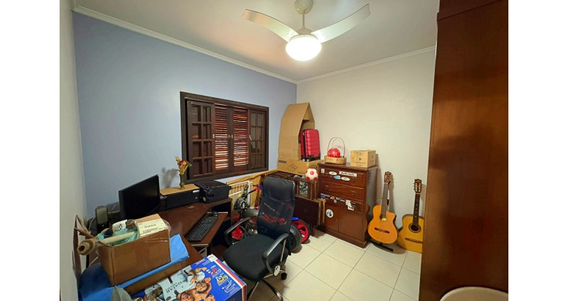 Casa Térrea à venda no Parque São Domingos na Rua João Veloso de Oliveira