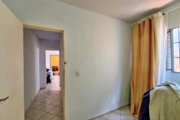 Casa à venda no Bairro do Jardim Santa Mônica na Avenida Santa Mônica