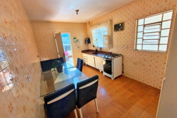 Casa à venda no Bairro do Jardim Santa Mônica na Avenida Santa Mônica