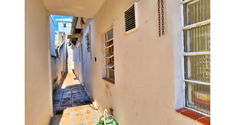 Casa à venda no Bairro do Jardim Santa Mônica na Avenida Santa Mônica