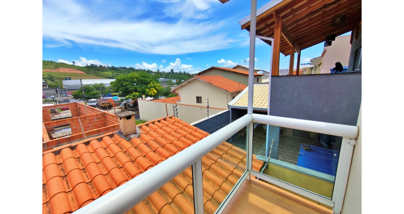 Lindo Sobrado à venda em Cajamar no Bairro do Polvilho no Portal dos Ipês na Rua dos Antúrios,