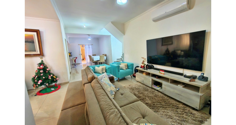 Lindo Sobrado à venda em Cajamar no Bairro do Polvilho no Portal dos Ipês na Rua dos Antúrios,